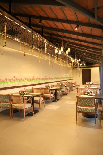 Restaurant, Quad Hotels  Hyderabad in Hyderabad