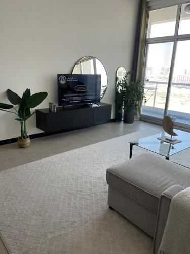 Specious 1 bd close to Sea Jumeirah, Dubai (photo 2)