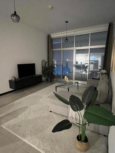 Specious 1 bd close to Sea Jumeirah, Dubai (photo 8)