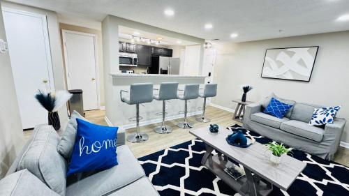 Comfort Escape, rooms in Charlotte with shared common spaces photo 5