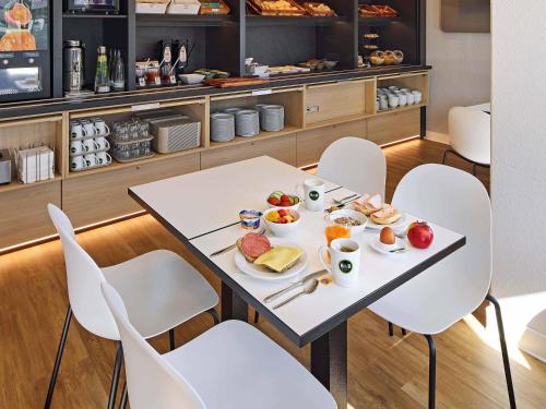 B&B HOTEL Köln-Marsdorf, Köln (Foto 4)