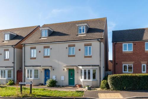 Modern & stylish 4 bed home with garden, Peterborough (zdjęcie 2)