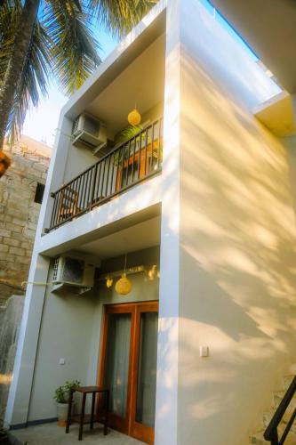 Chez Podi Surf Stay in Mirissa