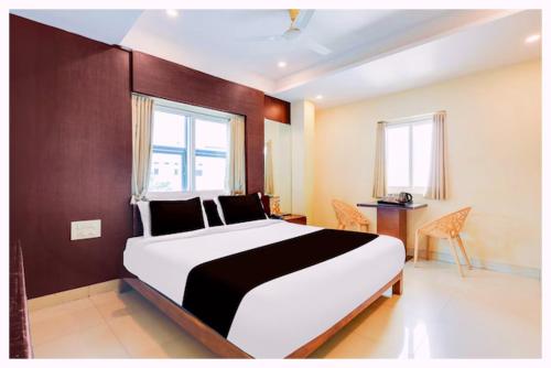 HOTEL Bbanaras Palace Near Kashi Vishwanath Temple - Air Conditioned Room And With Free Wi-fi - Best Hotel In Varanasi Book Now
