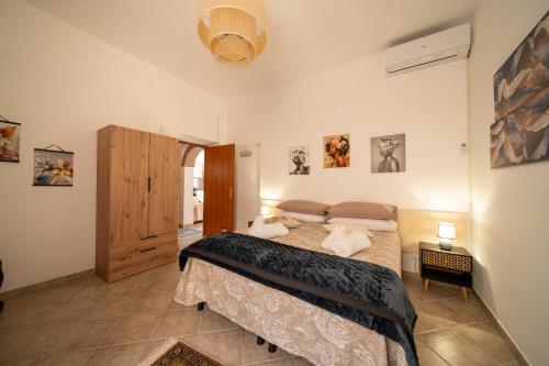 2 twin beds