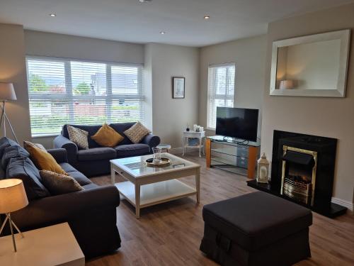 Superb 4 Bed / 3 Bath Bungalow in Mitchelstown in 密契爾鎮