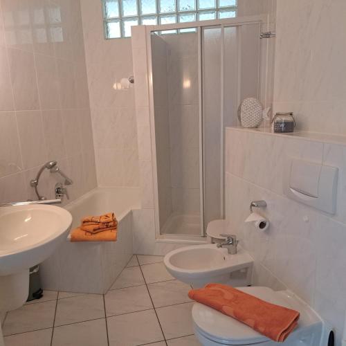 Haus Nordstrand Vereinsalle 21WHG 2 6 in Бусум