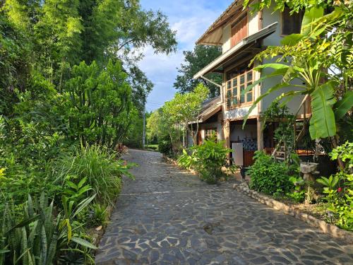 Entrance, Villa Helios in Mae Na Toeng