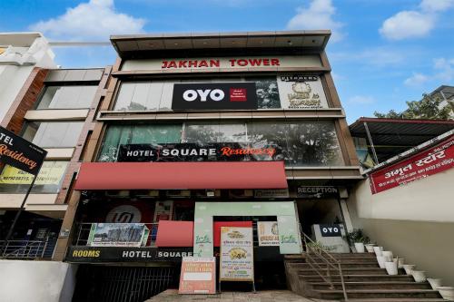 Hotel O Square Residency, Rājpur