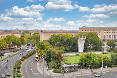 Hotel Columbia Berlin am Platz der Luftbrücke, Берлин (фото 9)
