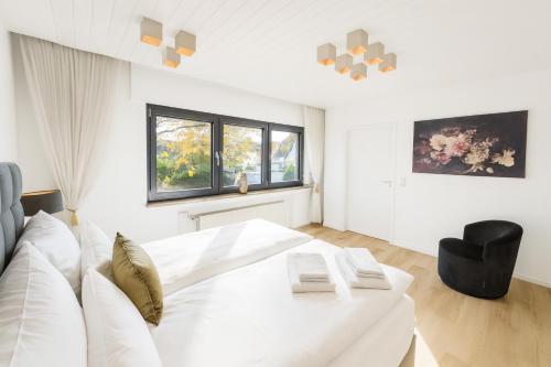 Villa Steinmetz - Mit Whirlpool bei Köln (Villa Steinmetz - Mit Whirlpool bei Koln) in Bergisch Gladbach