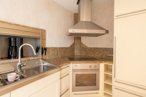 Einrichtungen, Villa Steinmetz - Mit Whirlpool bei Köln (Villa Steinmetz - Mit Whirlpool bei Koln) in Bergisch Gladbach