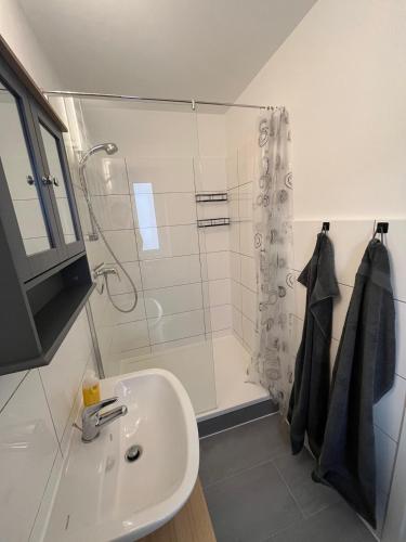 Five O - Businessapartment Precht - QueenSize Bett, Виттенберге (фото 8)