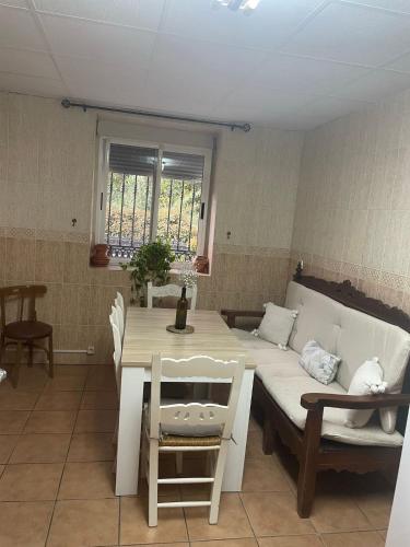 Kitchen, El Rincon del Agua in Fuente de las Monjas
