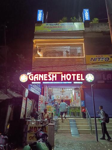 SRI Ganesh Hotel Fooding & Lodging