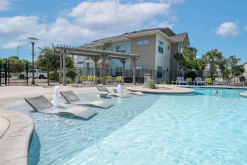Landing Apartments Austin - Lockhart