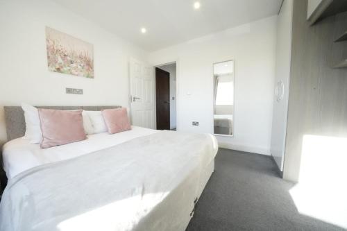HEATHROW AIRPORT apartments-FREE parking-Free underground to and from Heathrow-30 min central London, Londýn (fotografie 3)