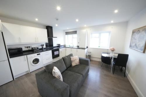 HEATHROW AIRPORT apartments-FREE parking-Free underground to and from Heathrow-30 min central London, Londýn (fotografie 9)