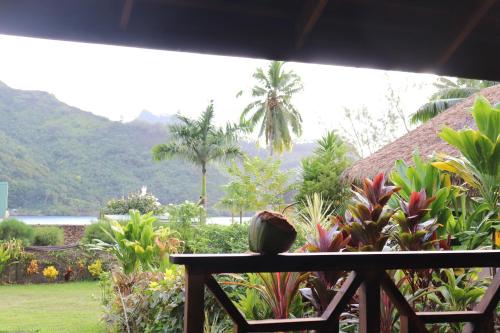 Blue Bungalow Moorea in Piha'ena