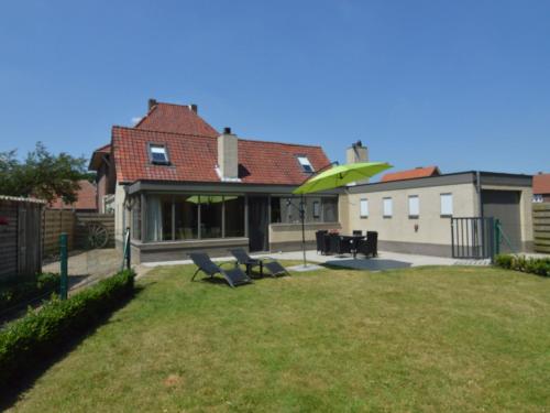  Spacious Holiday Home near Forest in Peer in Peer