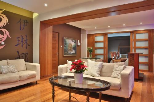 Sofouli Suites