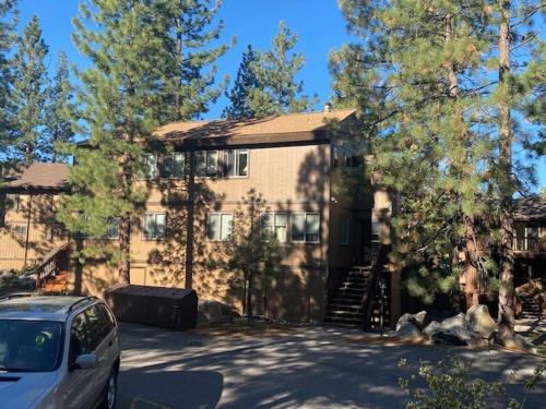 Lake Village Resort 3 bedroom condo in Zephyr Cove (NV)