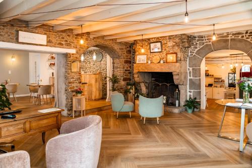 Demeures & Châteaux - Hôtel de la porte Saint-Malo - DINAN, Dinan (photo 2)