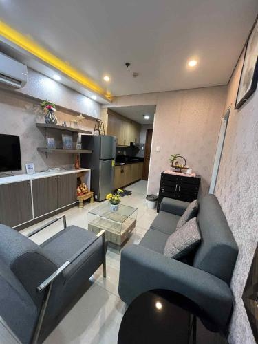 MOA Shell Residences Staycation