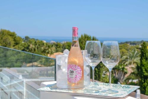 Bonita stay B Sky Piscina caliente, vistas, wifi in La Granadella