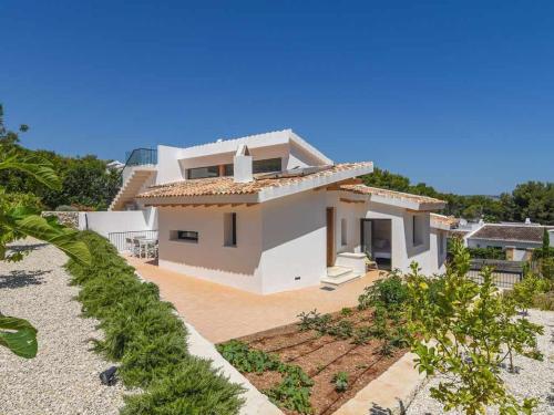 Bonita stay B Sky Piscina caliente, vistas, wifi in La Granadella