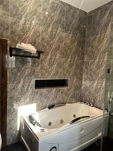 The Residence Hotel And Suites in Benin City