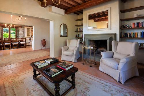 Recreatie-faciliteiten, Charming Historic Villa-10 acres in Doglio