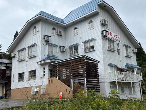 Kagura House