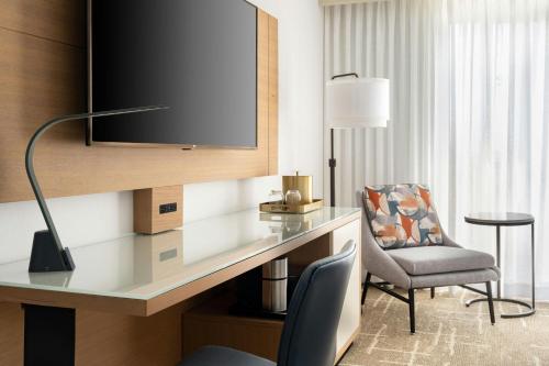 Tampa Airport Marriott - image 7