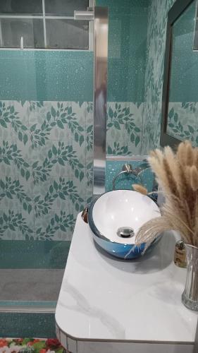 S&D Beauty Home in Roseau