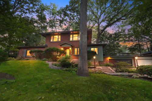 1920s Cottage | Hot Tub | Game Room | Fire Pit