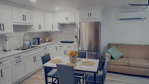 Country Blue Getaway by the Ranch Fields in Auburndale (FL)