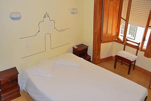 Standard Double Room image 8