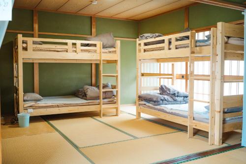 木の家ゲストハウス松山本館