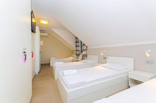 Hostel Dvor - image 9