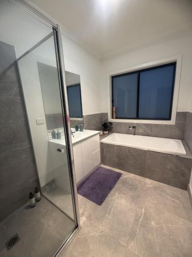 Peaceful Private Room in Wyndham Vale in Werribee