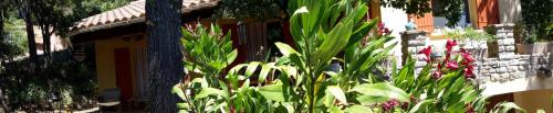 Viesnīcas āriene, Om'Sleeping B&B in Laudun-l'Ardoise