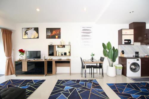 Chic condominium A4 floor, Strand Karon (Foto 3)