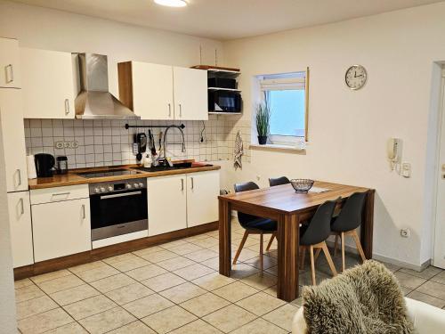 Kitchen, Komplette Ferienwohnung fur bis zu 4 Personen in Gross-Gerau