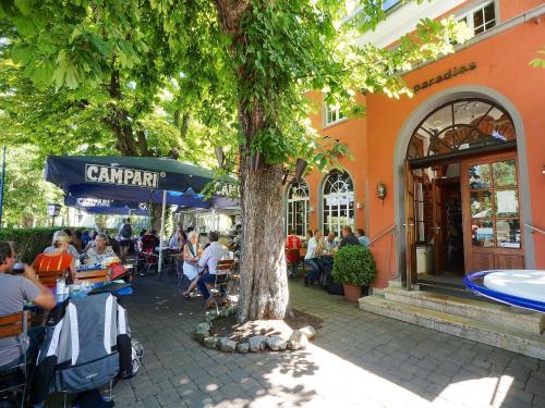 天堂乐园餐厅旅馆 天堂乐园餐厅旅馆