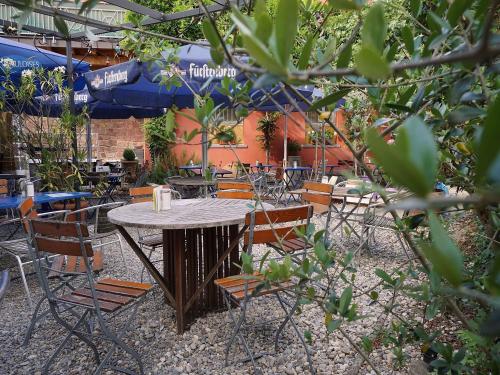 天堂乐园餐厅旅馆 天堂乐园餐厅旅馆