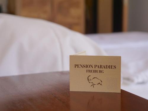 天堂乐园餐厅旅馆 天堂乐园餐厅旅馆