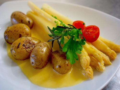 天堂乐园餐厅旅馆 天堂乐园餐厅旅馆