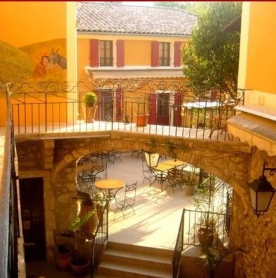 . Hotel l'Oronge