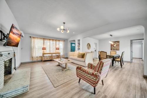 @ Marbella Lane - 4BR Near Morongo Casino & Outlet Ldry+P in Banning, USA
